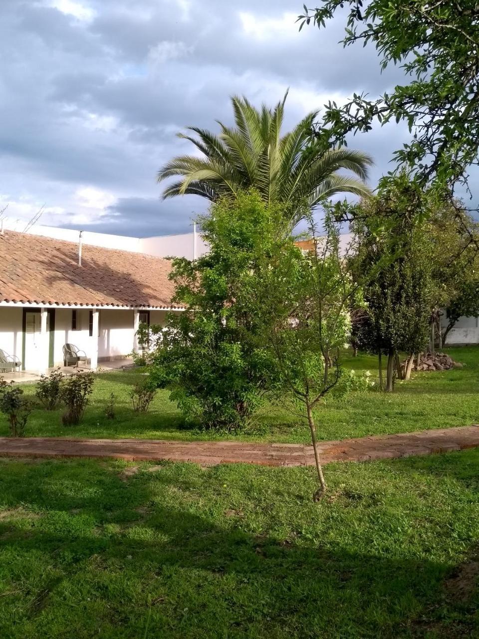 Hotel Plaza Malloa Extérieur photo